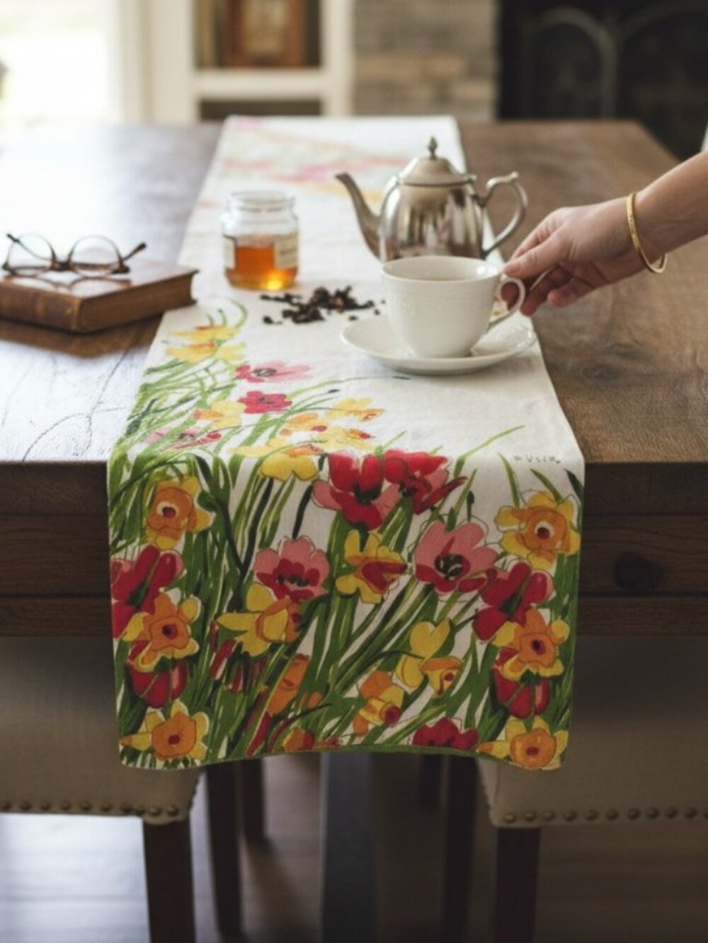 Vera Neumann Floral Table Runner Spring Garden Flowers Reversible Green Vintage